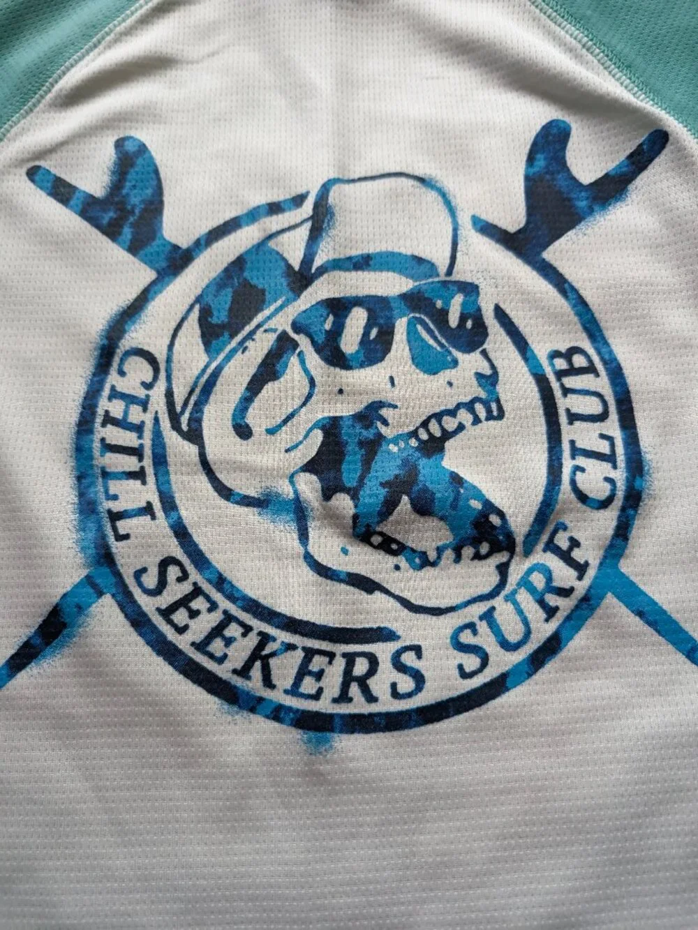 White chill seekers rash guard-swim top (YM)